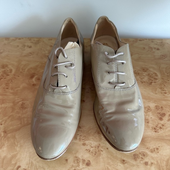 Tod's Beige Patent Leather Loafers - Picture 1 of 7